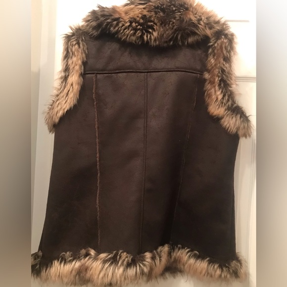 Faux Fur Faux Leather Vest in Dark Brown. Horned Tooth Buttons, Leather Trim - Picture 7 of 8